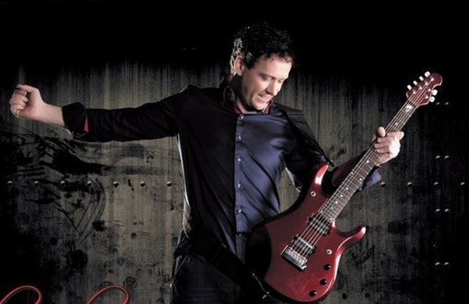 Dzenan Loncarevic splav Amsterdam