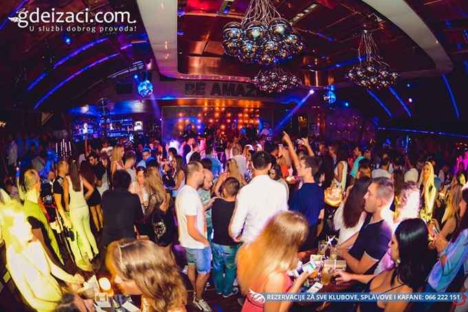 atmosfera hari mata hari port