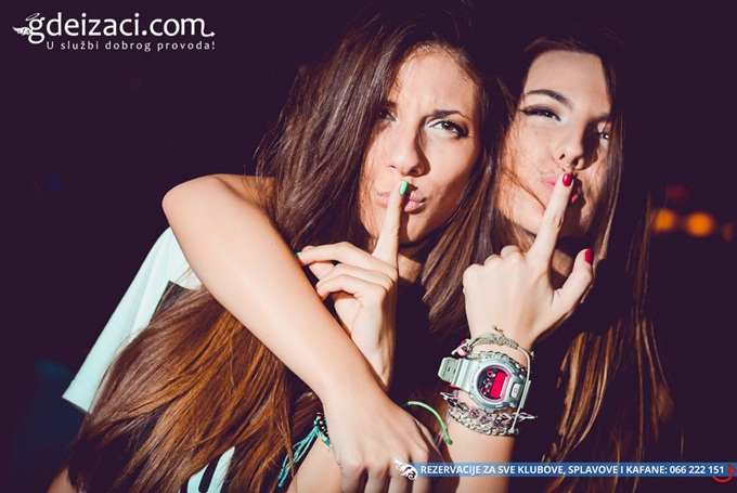 hot mess 74 natural look