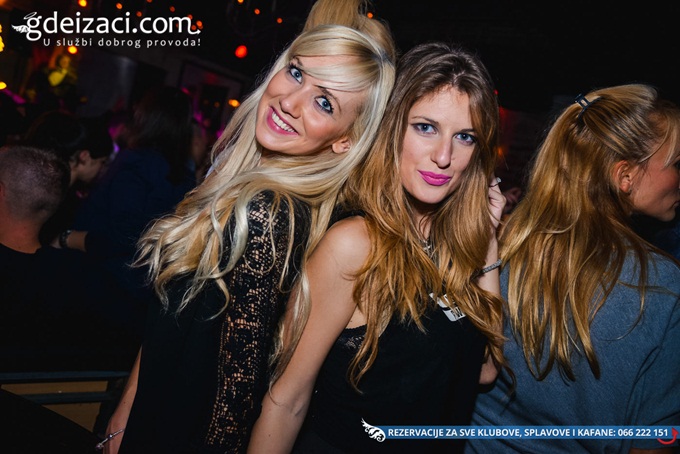 na vodi all in black