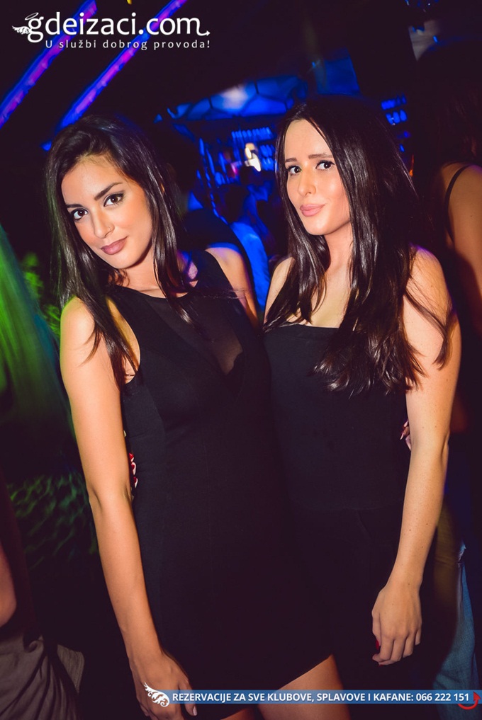 port 79 crna haljina