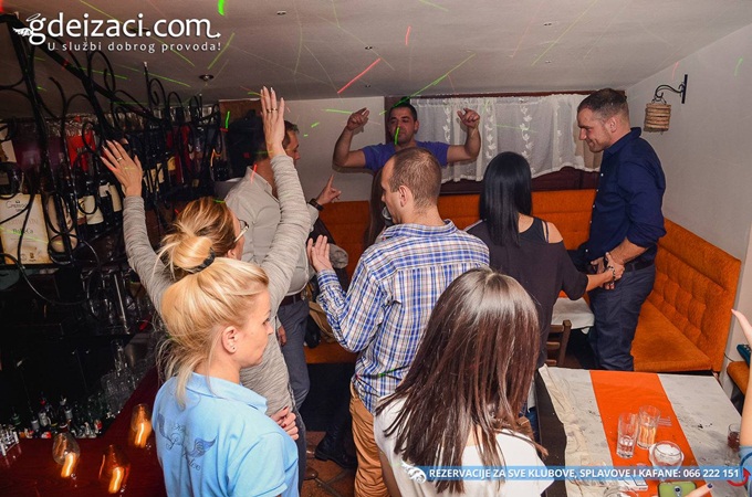 atmosfera kafana plavi andjeo