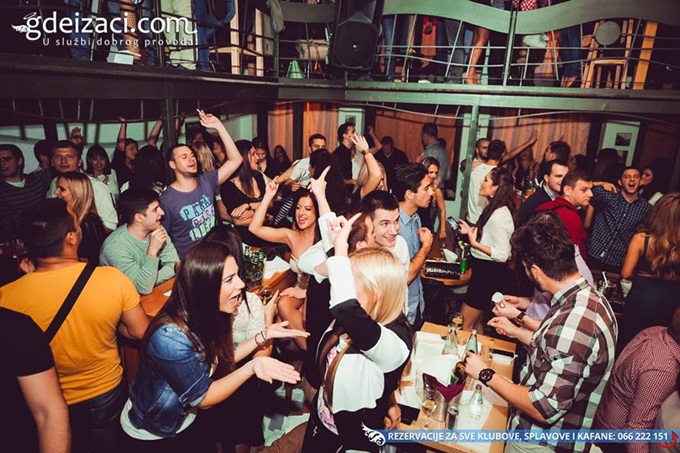 atmosfera kafana sipaj ne pitaj 11