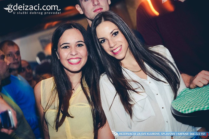 gradska kafana trg kosulje