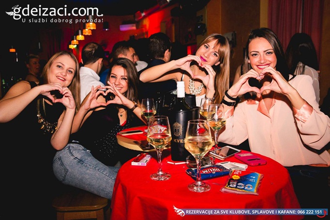 kafana pukni zoro 19