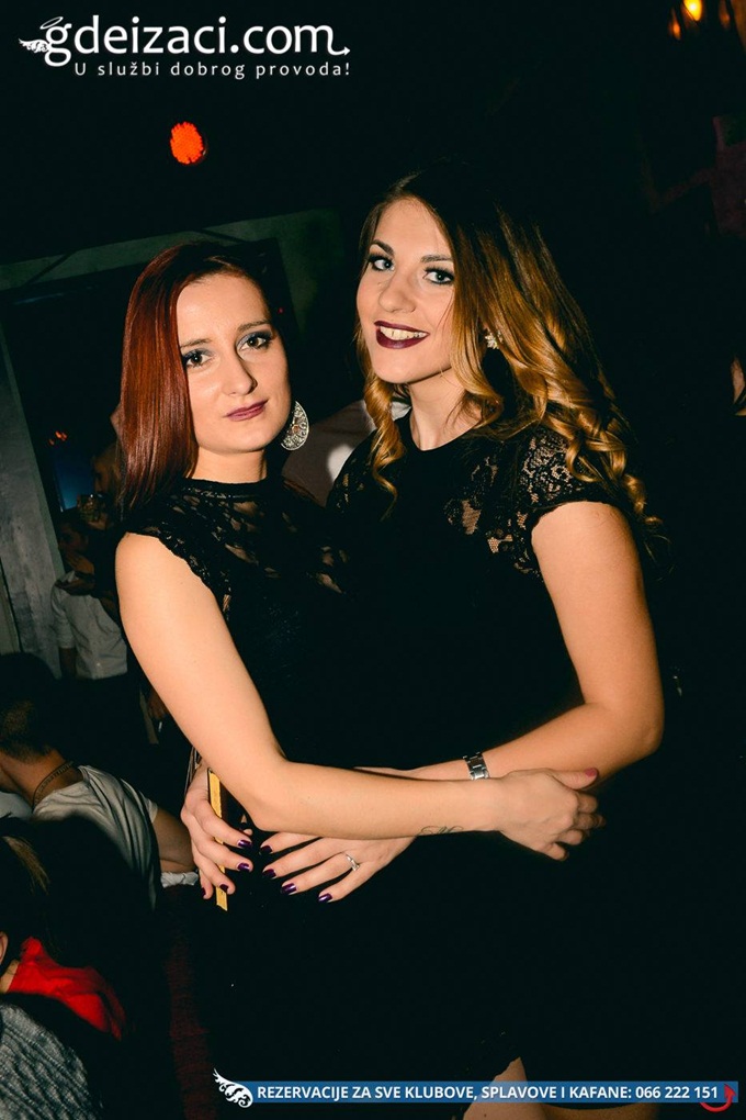 svecanija crna haljina