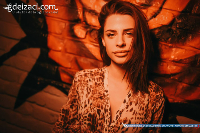 club martinez bar girl 2