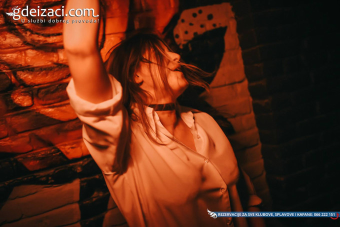 club martinez bar girl 4