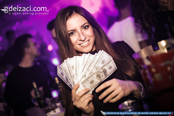 club the bank girl 4