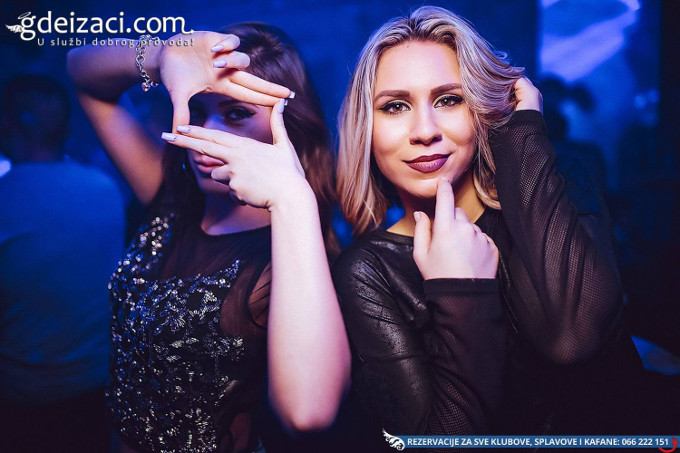 club the bank girls 15