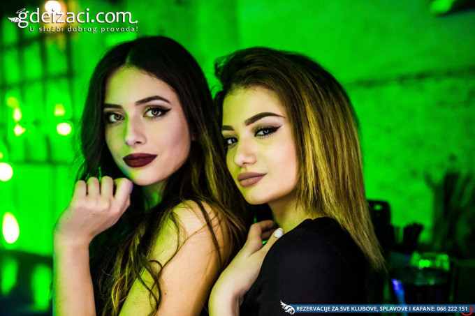 club the bank girls 5