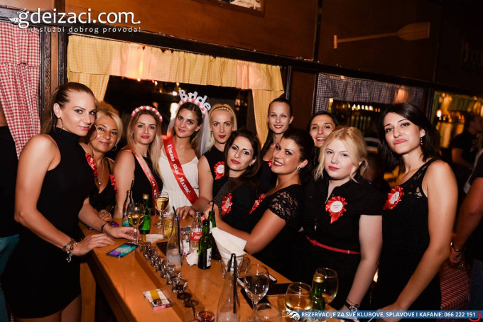devojacko vece kafana uzbuna 6