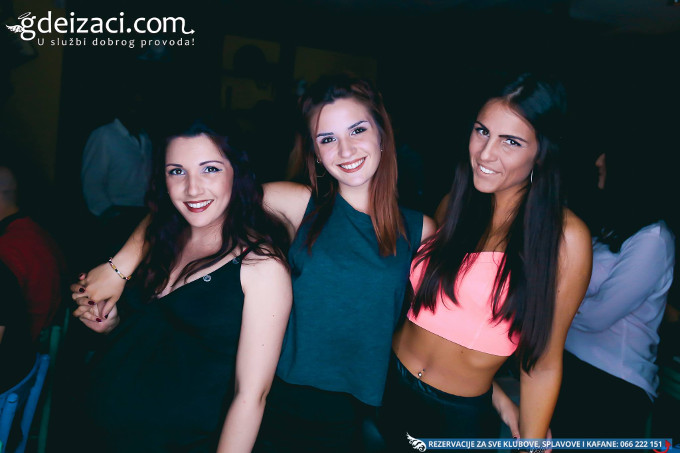 kafana cirkus devojke 8