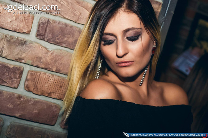 kafana gaucosi devojka 13