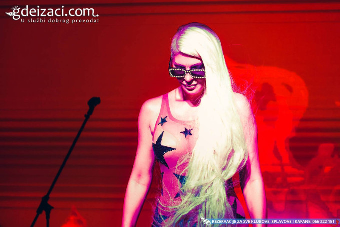 splav port jelena karleusa