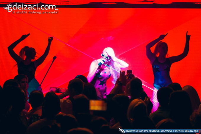 splav port jelena karleusa 1