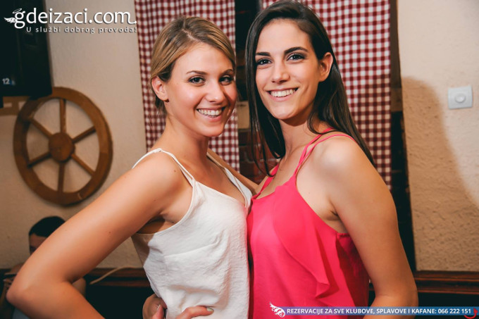 konoba akustik devojke