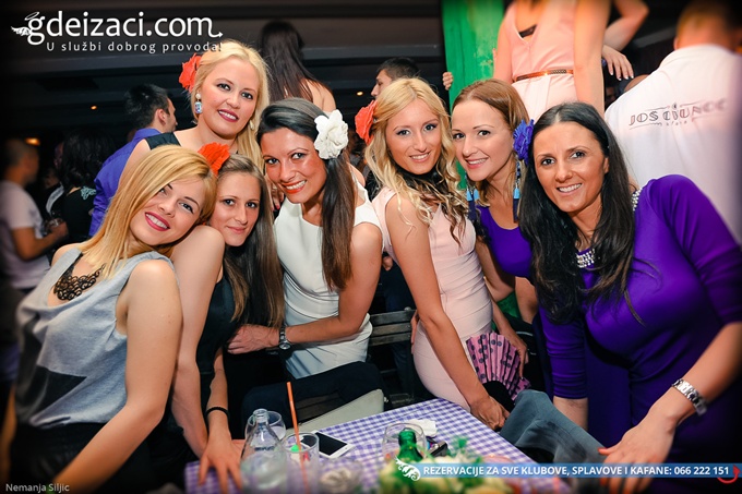 atmosfera jos ovu noc 42