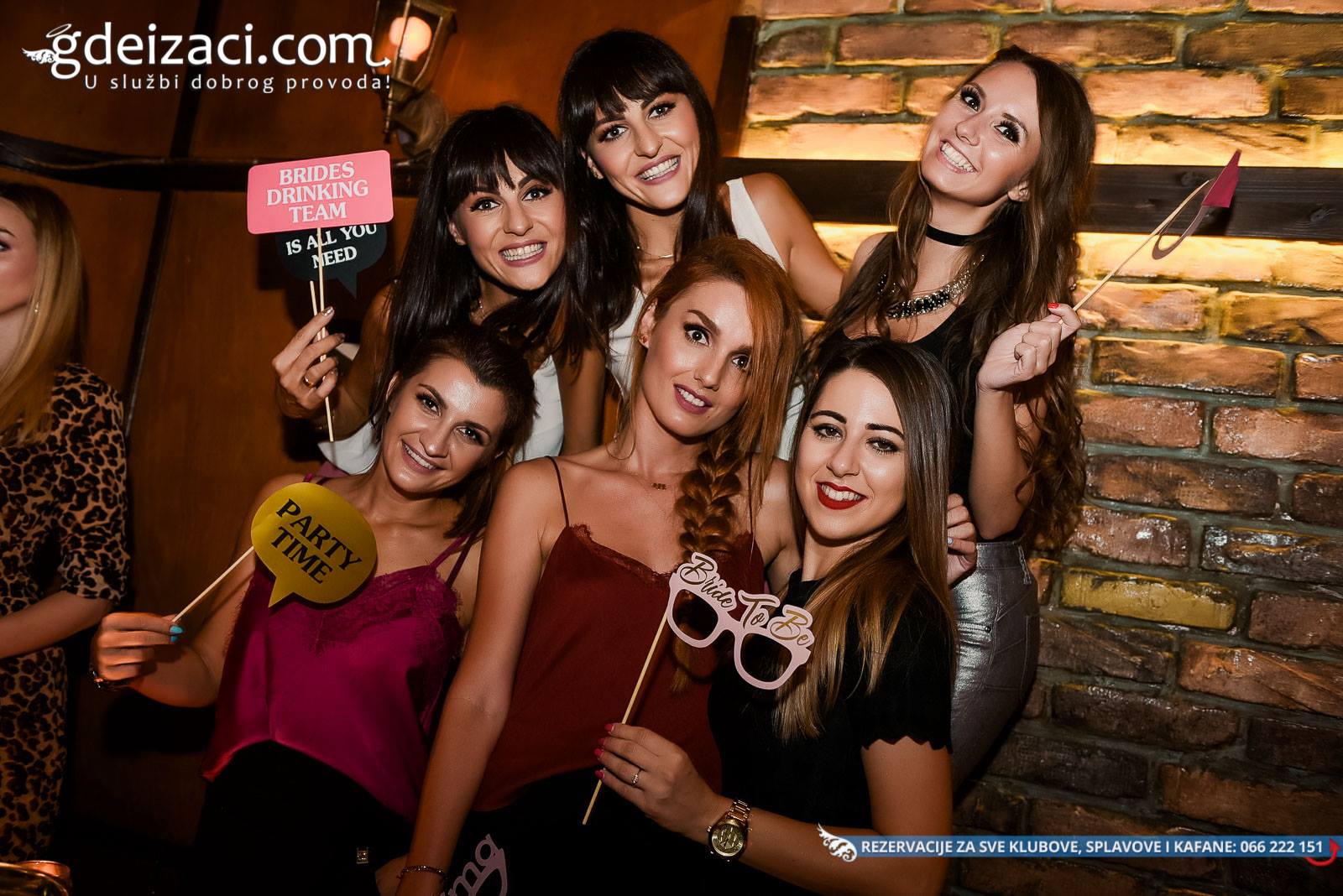 devojacko vece kafana uzbuna