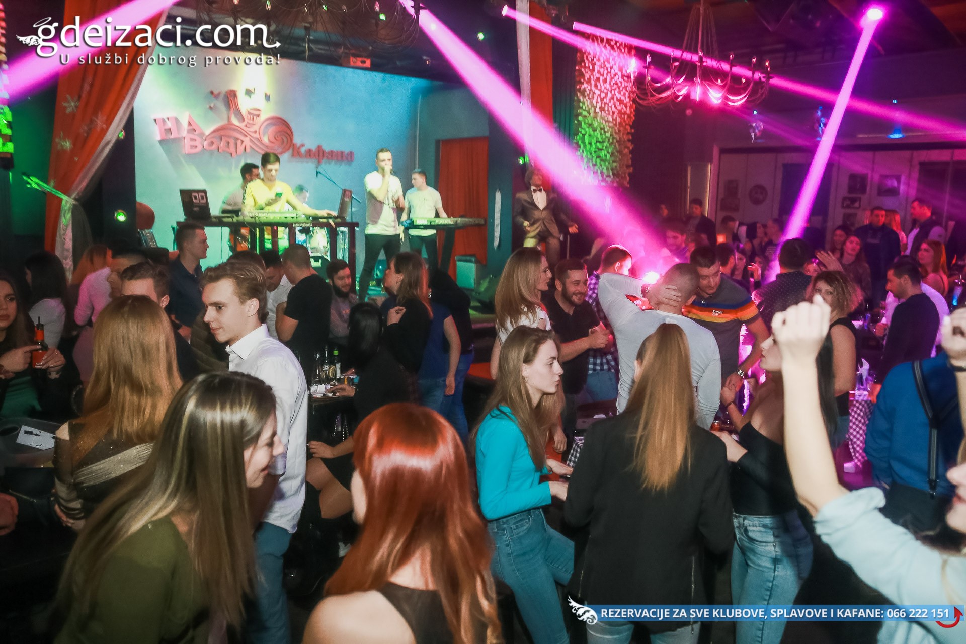 na vodi kafana provod