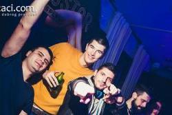 klub dragstor play zvezdasi naslovna