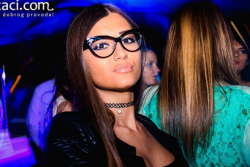 tag devojka naslovna