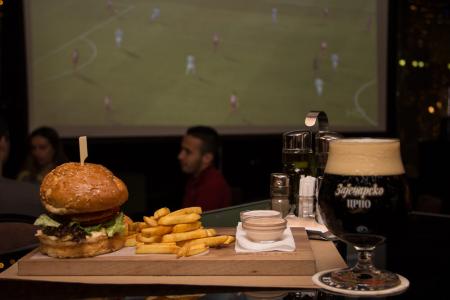 square five sports pub 4