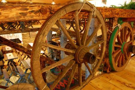 restoran kafana srpska brvnara 4