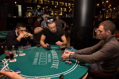 square five sports pub 3