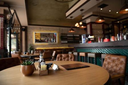 kolonija gastro pub 7