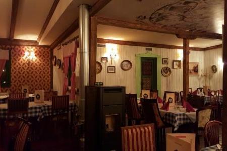 restoran mala kolubara na reci 1