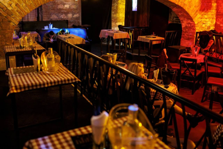 kafana ona moja beograd enterijer 2