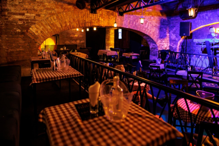 kafana ona moja beograd enterijer 4