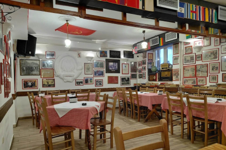 kafana pavle korcagin enterijer 2