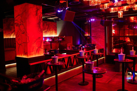 klub vibe beograd enterijer 4