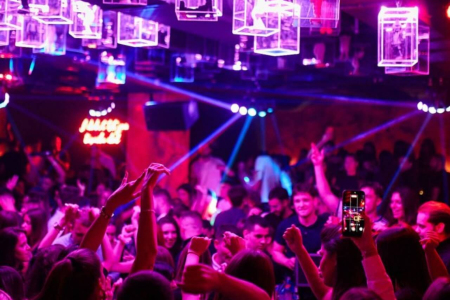 klub vibe beograd enterijer 6