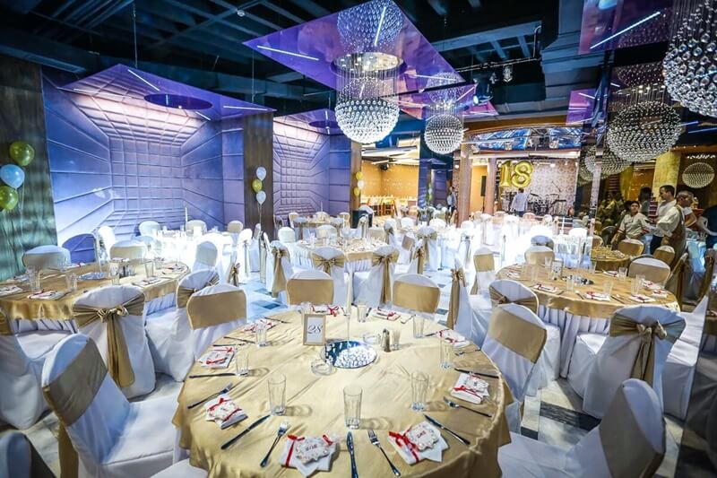 club restoran city hall nova godina