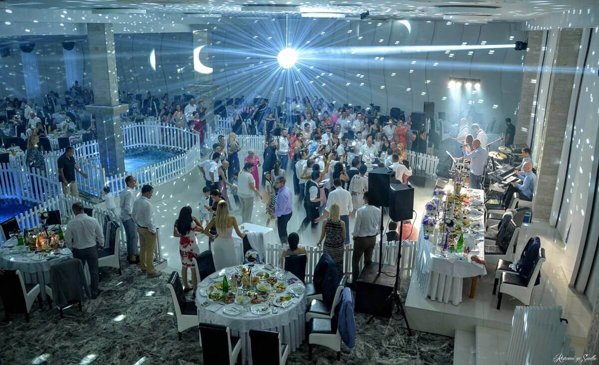 restoran hollywood vozdovac nova godina