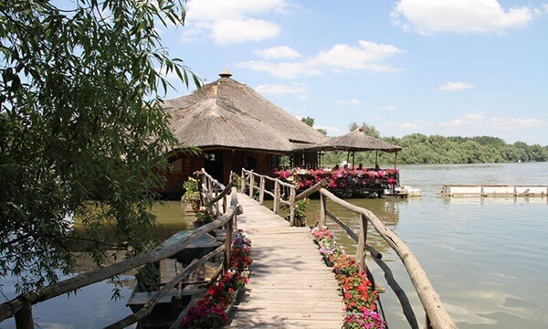 splav restoran carda stara koliba