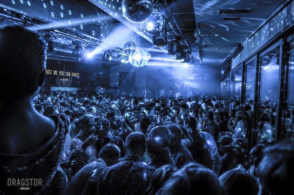 splav klub dragstor play srpska nova godina